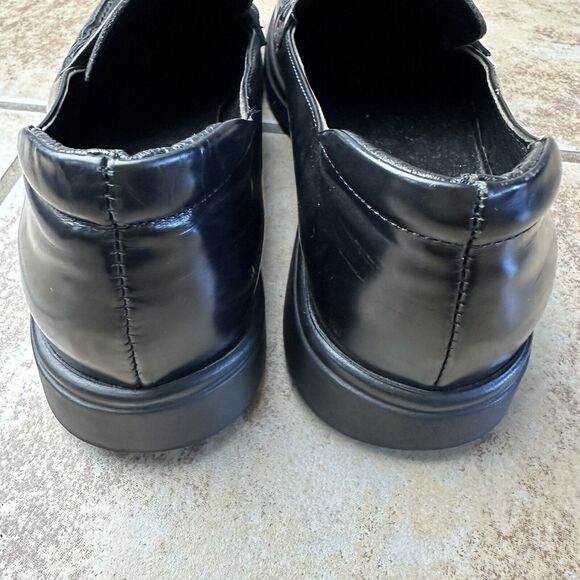 Coach Leather Loafers Classic Sleek Black Women’s Size 36 Square Toe Modest Chic - Picture 5 of 11